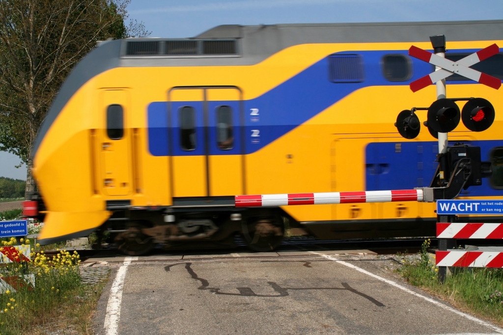 trein en slagboom