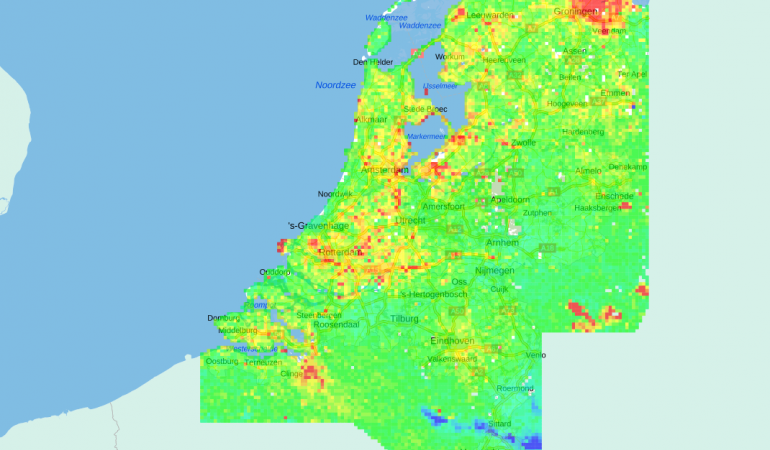 Kaart van Nederland met kleur van rood naar blauw die staat voor bodemdaling