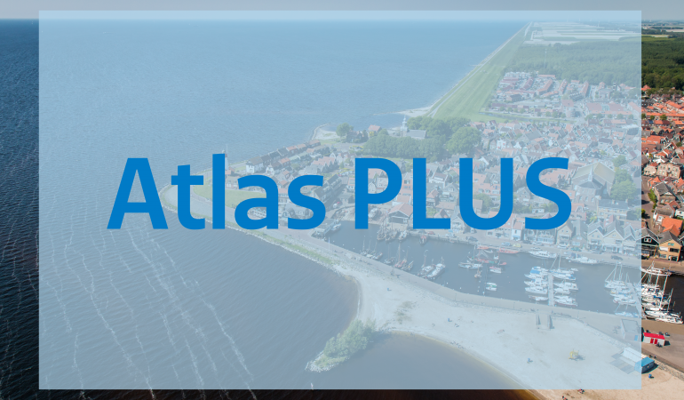 Luchtfoto met de tekst Atlas PLUS