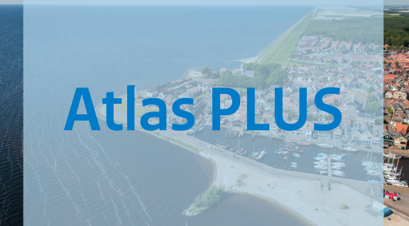 Luchtfoto met de tekst Atlas PLUS