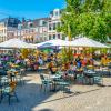 Terras in Den Haag in zomer